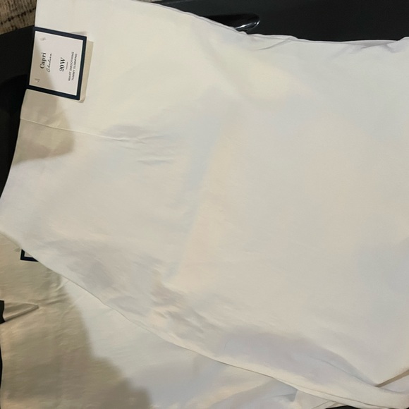 Charter club, Capri waist, smoothing slimming, 20 W bright white-no pockets-NWT - Picture 6 of 7